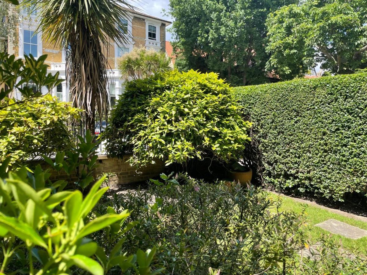 Charming In Chiswick Apartament
